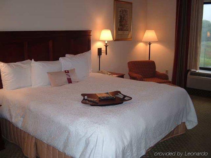 Hampton Inn & Suites Valley Forge/Oaks Phoenixville Bilik gambar