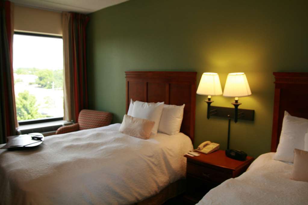 Hampton Inn & Suites Valley Forge/Oaks Phoenixville Bilik gambar