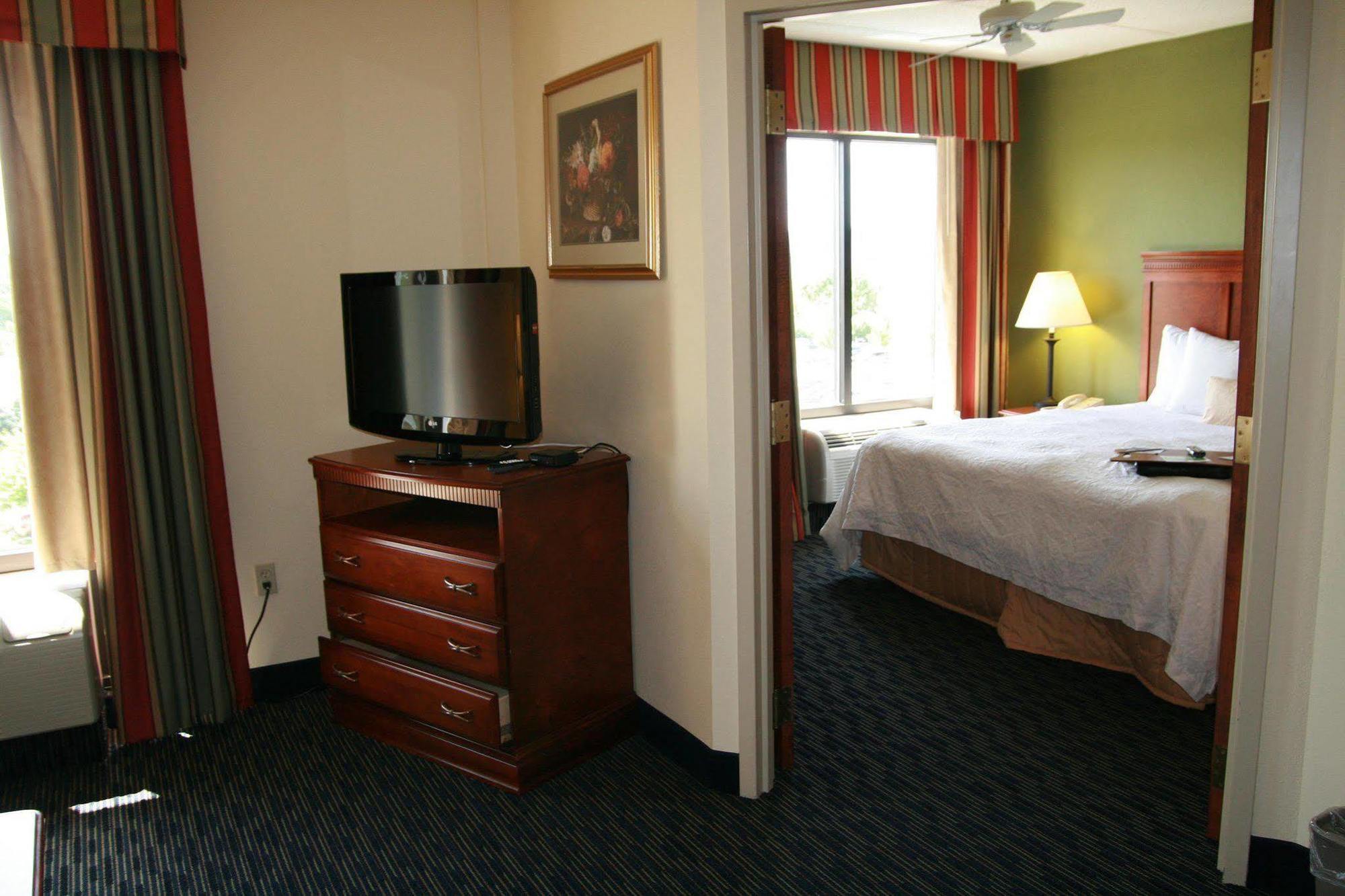 Hampton Inn & Suites Valley Forge/Oaks Phoenixville Bilik gambar